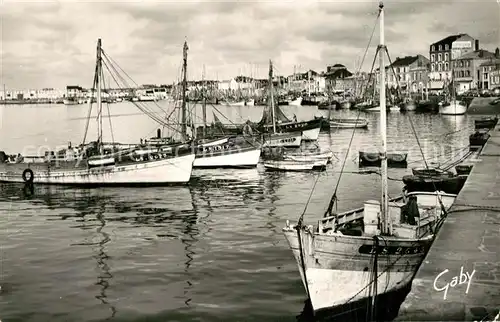 AK / Ansichtskarte Les_Sables d_Olonne Le Port Les_Sables d_Olonne