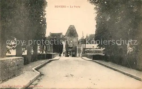 AK / Ansichtskarte Noyers sur Serein La Porte Noyers sur Serein
