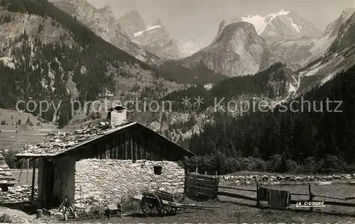 Pralognan la Vanoise Vieux Chalet et Massif de la Vanoise Alpes Pralognan la Vanoise