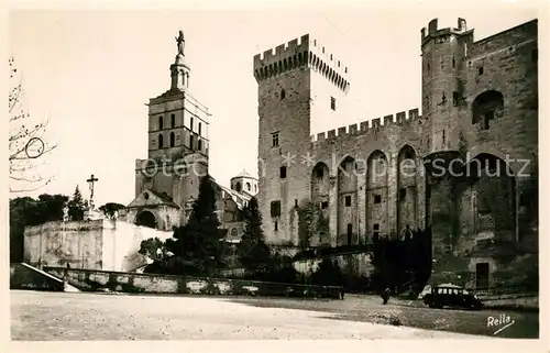AK / Ansichtskarte Courthezon Notre Dame des Doms Tour Campane et partie du Palais Courthezon