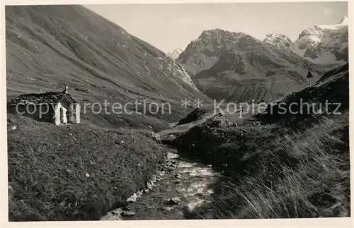 AK / Ansichtskarte Bonneval sur Arc Route de l Iseran Chapelle Paysage Alpes Francaises Bonneval sur Arc