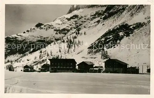 AK / Ansichtskarte Val_d_Isere Vue generale et les Nouveaux Hotels en hiver Alpes Francaises Val_d_Isere
