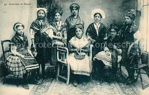 AK / Ansichtskarte Chambery_Savoie Costumes de Savoie Chambery Savoie