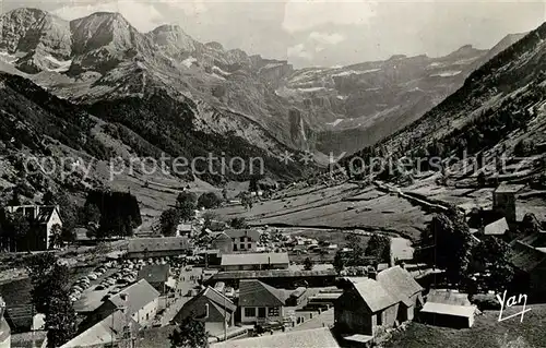 AK / Ansichtskarte Gavarnie_Hautes Pyrenees Le Village la Cirque Gavarnie Hautes Pyrenees