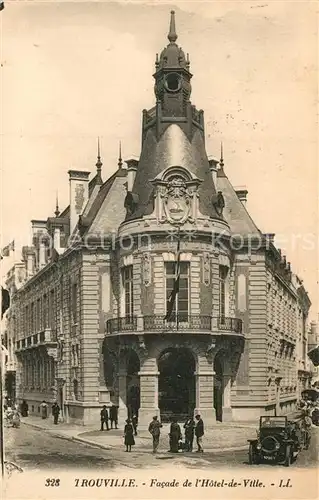 AK / Ansichtskarte Trouville sur Mer Hotel de Ville Trouville sur Mer