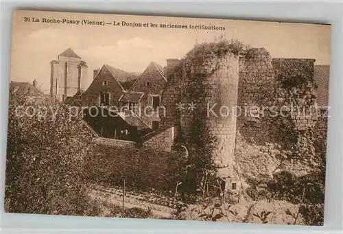 AK / Ansichtskarte La_Roche Posay Le Donjo et les anciennes fortifications La_Roche Posay