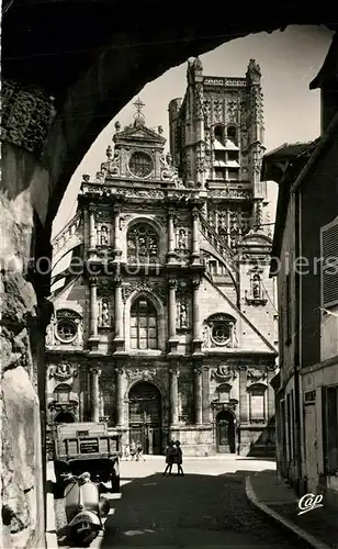 AK / Ansichtskarte Auxerre Eglise Saint Pierre Auxerre