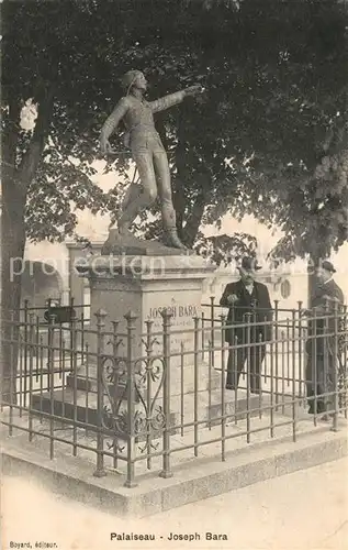 AK / Ansichtskarte Palaiseau Monument Joseph Bara Statue Palaiseau