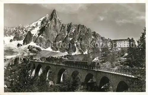 AK / Ansichtskarte Chamonix Chemin de fer Hotel du Montenvers et le Dru Alpes Francaises Chamonix