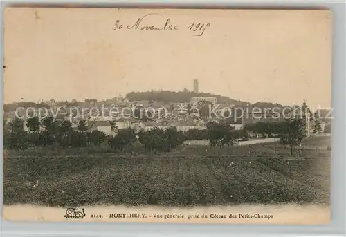 AK / Ansichtskarte Montlhery Vue generale prise du Coteau des Petits Champs Montlhery