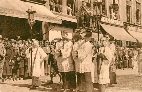 AK / Ansichtskarte Bruges_Flandre Procession du Saint Sang Groupe Ste Germaine Relique Bruges_Flandre