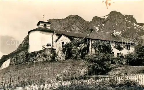 AK / Ansichtskarte Montmin Eglise La Tournette Mamelon vert Alpes Montmin