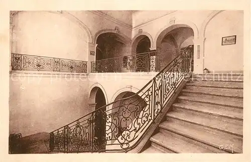 AK / Ansichtskarte Lagrasse_Aude Abbaye Escalier monumental et sa riche rampe en fer forge epoque de la Regence Lagrasse Aude