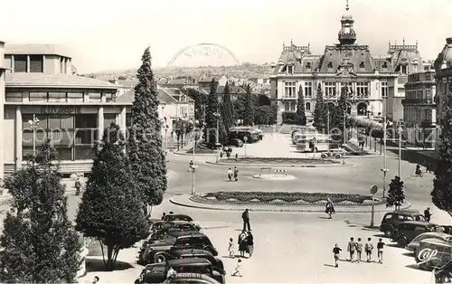 AK / Ansichtskarte Vichy_Allier Place de l Hotel de Ville Vichy Allier