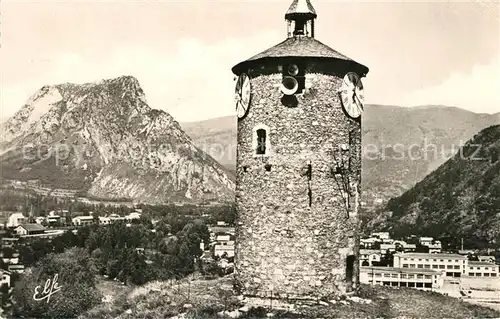 AK / Ansichtskarte Tarascon sur Ariege La Vieille Tour Le Rocher de Sedour et les Ecoles Tarascon sur Ariege