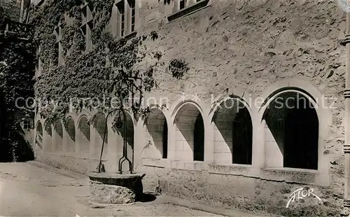 AK / Ansichtskarte Busset Chateau de Bourbon Busset le puits Busset