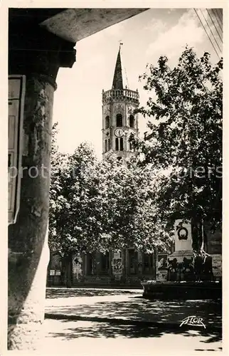 AK / Ansichtskarte Millau_Aveyron Vieille fontaine et Eglise Notre Dame Millau_Aveyron