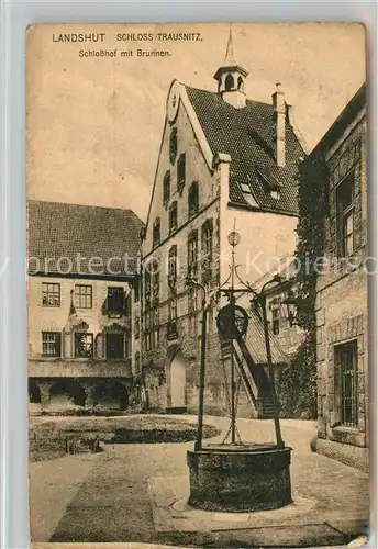 AK / Ansichtskarte Landshut_Isar Schloss Trausnitz mit Brunnen Landshut Isar