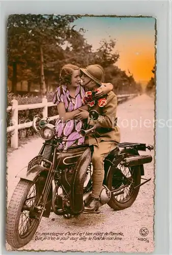 AK / Ansichtskarte Verlag_PC_Paris_Nr. 4190 Soldat Motorrad Nelken Frau  