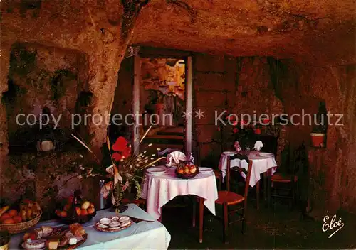 AK / Ansichtskarte Meschers sur Gironde Interieur des Grottes des Fontaines vue de son Restaurant Meschers sur Gironde