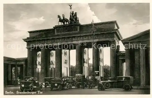 AK / Ansichtskarte Berlin Brandenburger Tor Berlin