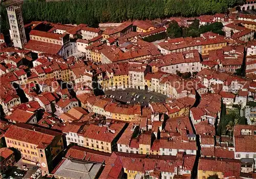 AK / Ansichtskarte Lucca Anfiteatro Romano Veduta aerea Lucca