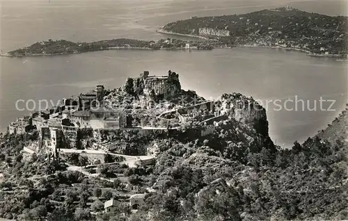 AK / Ansichtskarte Eze_Village Vue generale au fond Cap Ferrat Cote d Azur Eze_Village