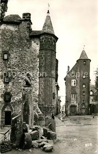 AK / Ansichtskarte Salers Rue des Nobles et Tour de Flaujac Salers