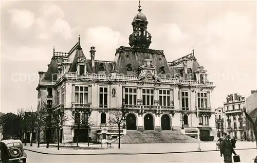 AK / Ansichtskarte Vichy_Allier Hotel de Ville Vichy Allier