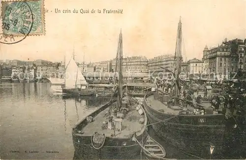 AK / Ansichtskarte Marseille_Bouches du Rhone Un coin du Quai de la Fraternite Marseille