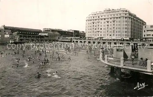 Marseille_Bouches du Rhone Les Bains des Catalans Marseille