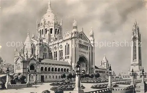 AK / Ansichtskarte Lisieux La Basilique de Lisieux Lisieux