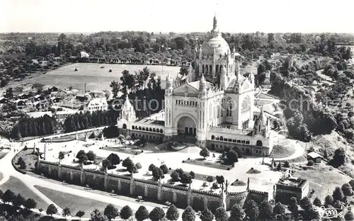 AK / Ansichtskarte Lisieux La Basilique Vue aerienne Lisieux