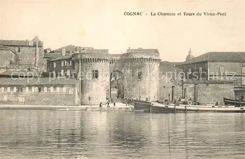 AK / Ansichtskarte Cognac La Charente et Tours du vieux pont Cognac