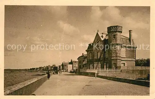 AK / Ansichtskarte Grandcamp_les_Bains La Digue Grandcamp_les_Bains