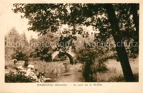 AK / Ansichtskarte Massignac Le pont sur la Moulde Massignac