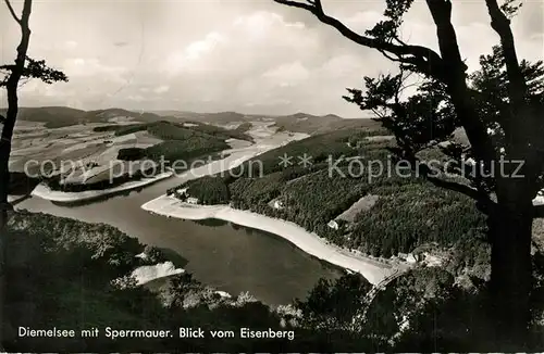 AK / Ansichtskarte Diemelsee Sperrmauer Blick vom Eisenberg Diemelsee