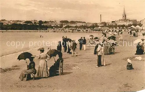 AK / Ansichtskarte Royan_Charente Maritime La Plage Royan Charente Maritime