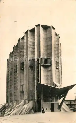 AK / Ansichtskarte Royan_Charente Maritime Eglise Porte d entree Architecte G. Gillet Royan Charente Maritime