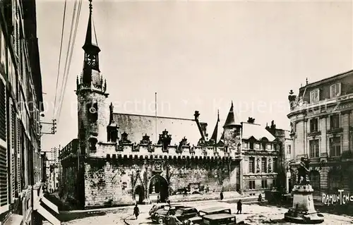 AK / Ansichtskarte La_Rochelle_Charente Maritime Hotel de Ville reconstruit sous Francois Ier et Henri IV La_Rochelle