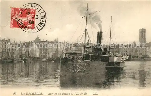 AK / Ansichtskarte La_Rochelle_Charente Maritime Arrivee du Bateau de l Ile de Re La_Rochelle