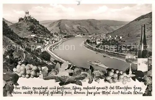 AK / Ansichtskarte Cochem_Mosel Burg Panorama Weintrauben Weinflasche  Cochem Mosel