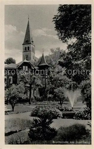 AK / Ansichtskarte Brotterode Kirche Wasserfontaene Park Brotterode