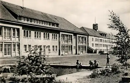 AK / Ansichtskarte Stalinstadt Wochenheim und Grundschule Stalinstadt