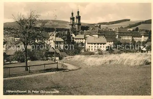 AK / Ansichtskarte St_Peter_Schwarzwald Panorama mit Kirche St_Peter_Schwarzwald