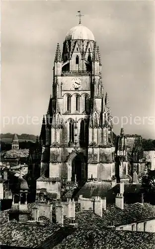 AK / Ansichtskarte Saintes_Charente Maritime Clochers de Saint Pierre et de lAbbaye aux Dames Saintes Charente Maritime