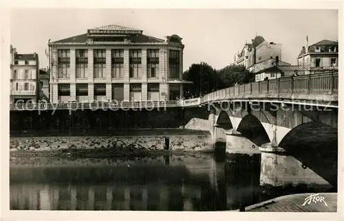 AK / Ansichtskarte Saintes_Charente Maritime Les bords de la Charente Saintes Charente Maritime