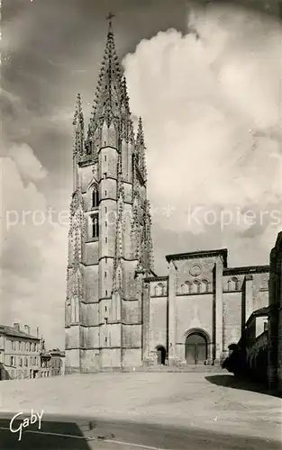 AK / Ansichtskarte Saintes_Charente Maritime Eglise Saint Eutrope Saintes Charente Maritime