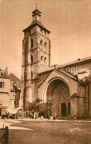 Beaulieu sur Dordogne Clocher et portail de l eglise XIIe et XIIIe siecles Beaulieu sur Dordogne