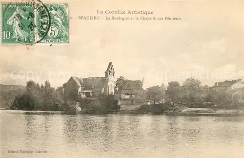 Beaulieu sur Dordogne La Dordogne et Chapelle des Penitents Beaulieu sur Dordogne